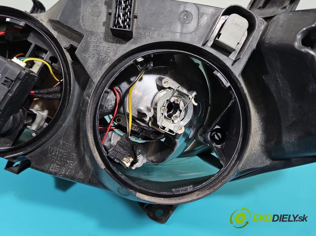 Peugeot 307 2.0 hdi 90 HP manual 66 kW 1997 cm3 5- Reflektor: pravý 9641615280 (Pravé)