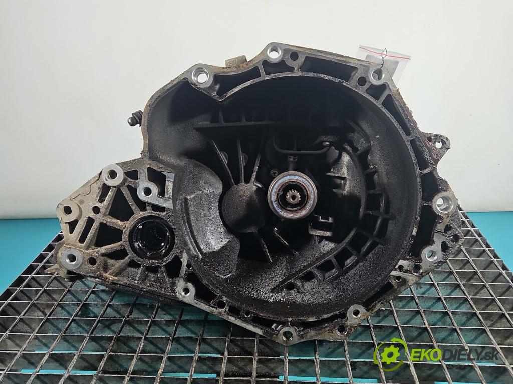 Opel Meriva A 2002-2010 1.4 16V 90 HP manual 66 kW 1364 cm3 5- prevodovka stupeň,rýchlosť manual F13W429