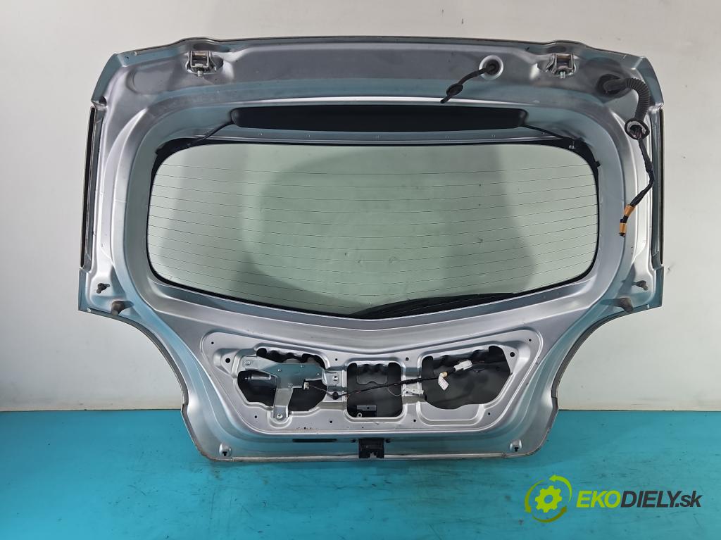 Mazda 2 II 2007-2014 1.4 citd 68 hp manual 50 kW 1399 cm3 5- zadní kufrové dveře  (Zadní kapoty)