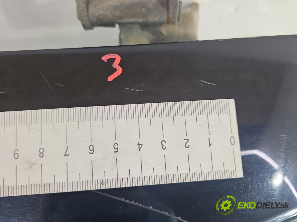 Audi A4 B6 2000-2004 2.5 tdi 179KM manual 132 kW 2496 cm3 5- zadní kufrové dveře  (Zadní kapoty)