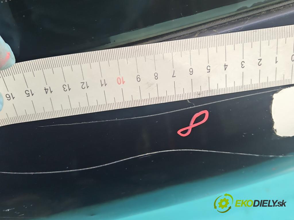 Audi A4 B6 2000-2004 2.5 tdi 179KM manual 132 kW 2496 cm3 5- zadní kufrové dveře  (Zadní kapoty)