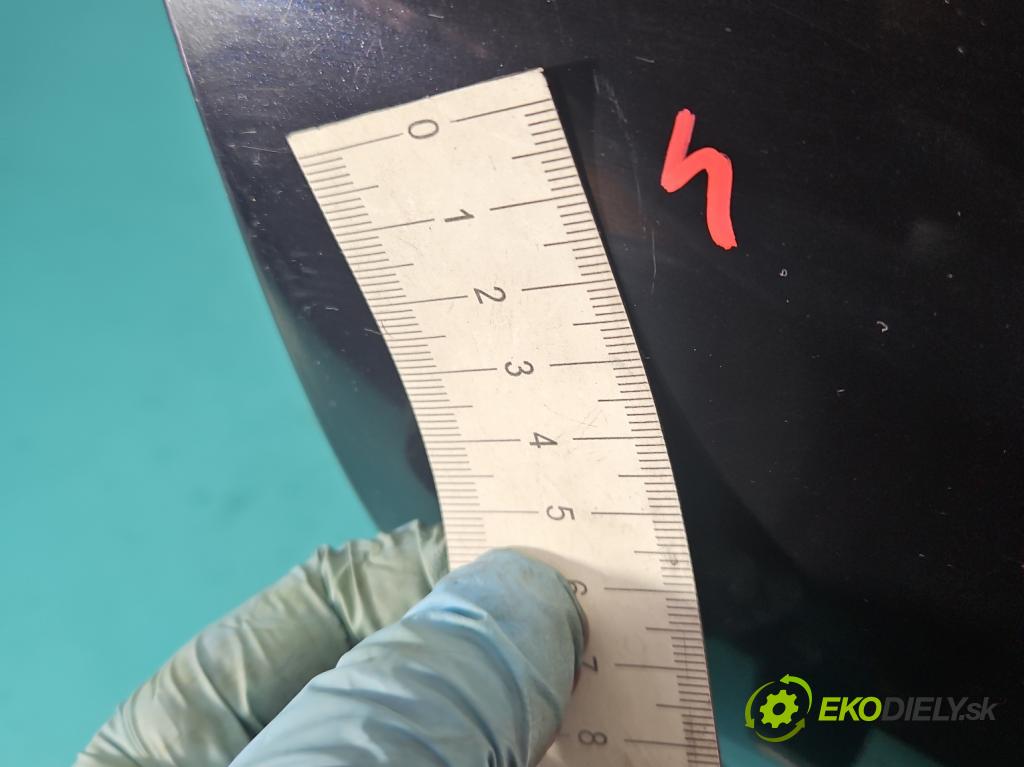 Audi A4 B6 2000-2004 2.5 tdi 179KM manual 132 kW 2496 cm3 5- zadní kufrové dveře  (Zadní kapoty)