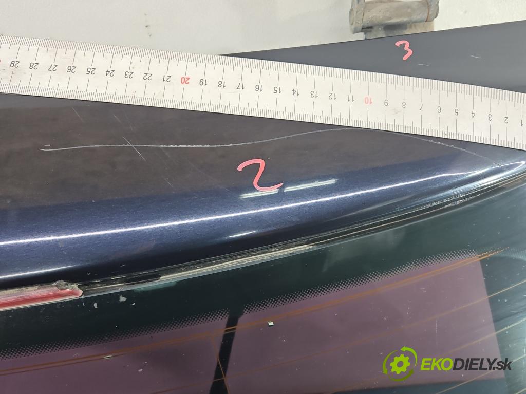 Audi A4 B6 2000-2004 2.5 tdi 179KM manual 132 kW 2496 cm3 5- zadní kufrové dveře  (Zadní kapoty)