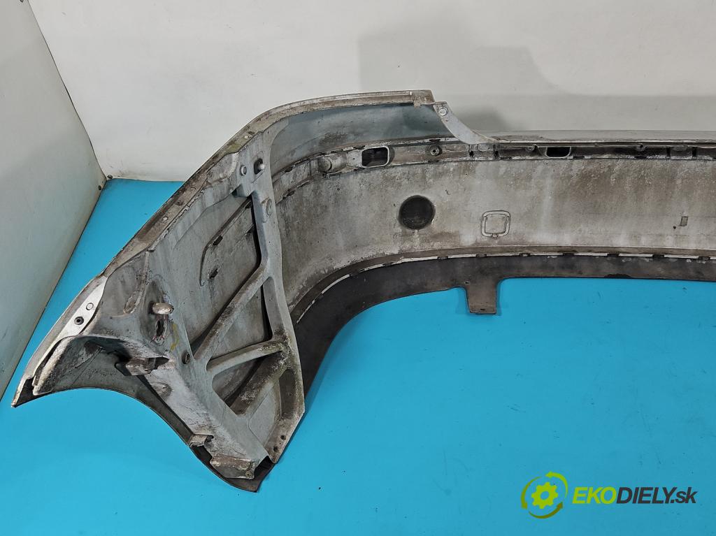 Ford Focus Mk2 2004-2011 1.6 16V 116 hp manual 85 kW 1596 cm3 4- nárazník zadní  (Ostatné)