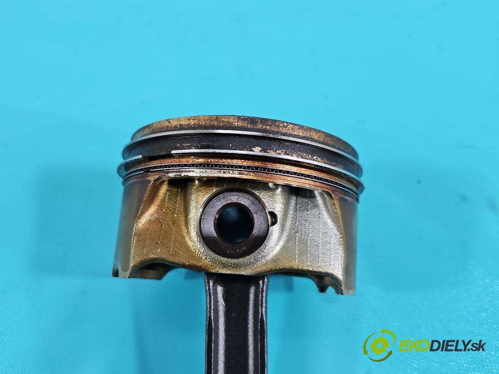 Mercedes CLS II C218 2010-2018 4.7 V8 (278922) 408KM automatic 300 kW 4663 cm3 4- piest (Piest)