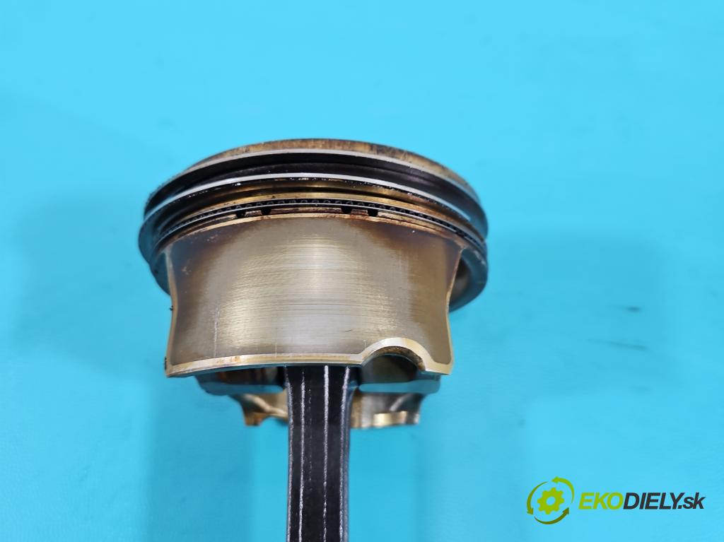 Mercedes CLS II C218 2010-2018 4.7 V8 (278922) 408KM automatic 300 kW 4663 cm3 4- piest (Piest)