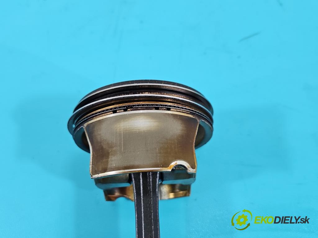 Mercedes CLS II C218 2010-2018 4.7 V8 (278922) 408KM automatic 300 kW 4663 cm3 4- piest  (Piest)