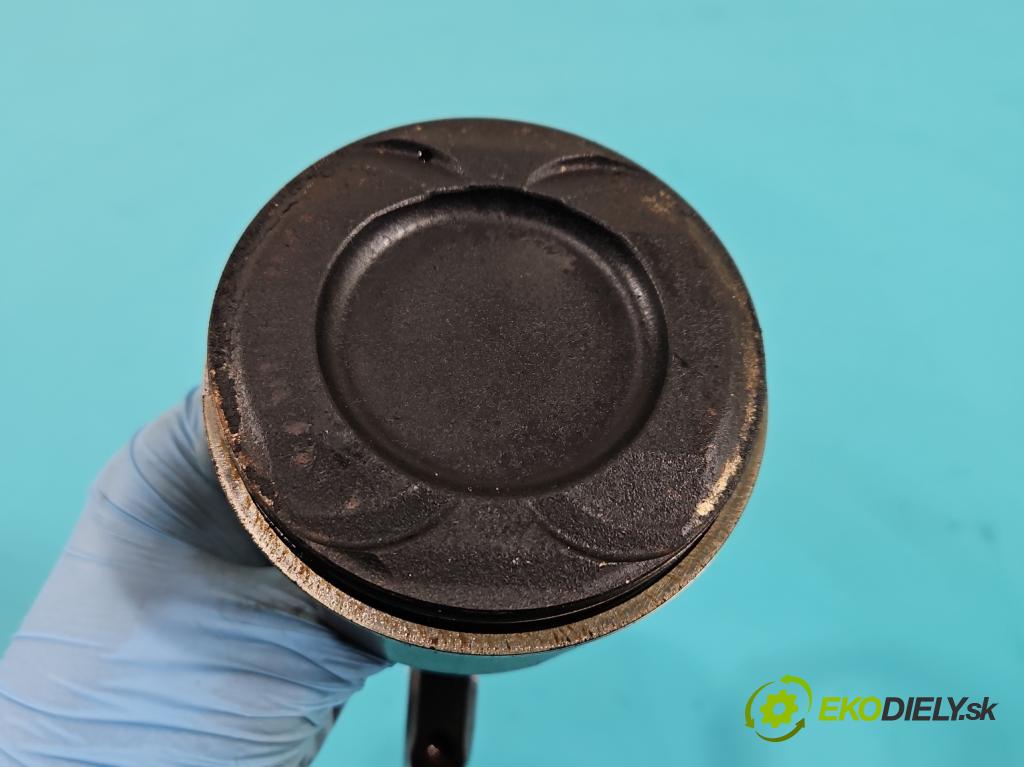 Mercedes CLS II C218 2010-2018 4.7 V8 (278922) 408KM automatic 300 kW 4663 cm3 4- piest  (Piest)