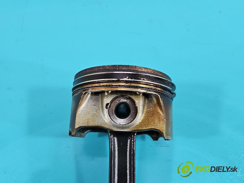 Mercedes CLS II C218 2010-2018 4.7 V8 (278922) 408KM automatic 300 kW 4663 cm3 4- piest  (Piest)