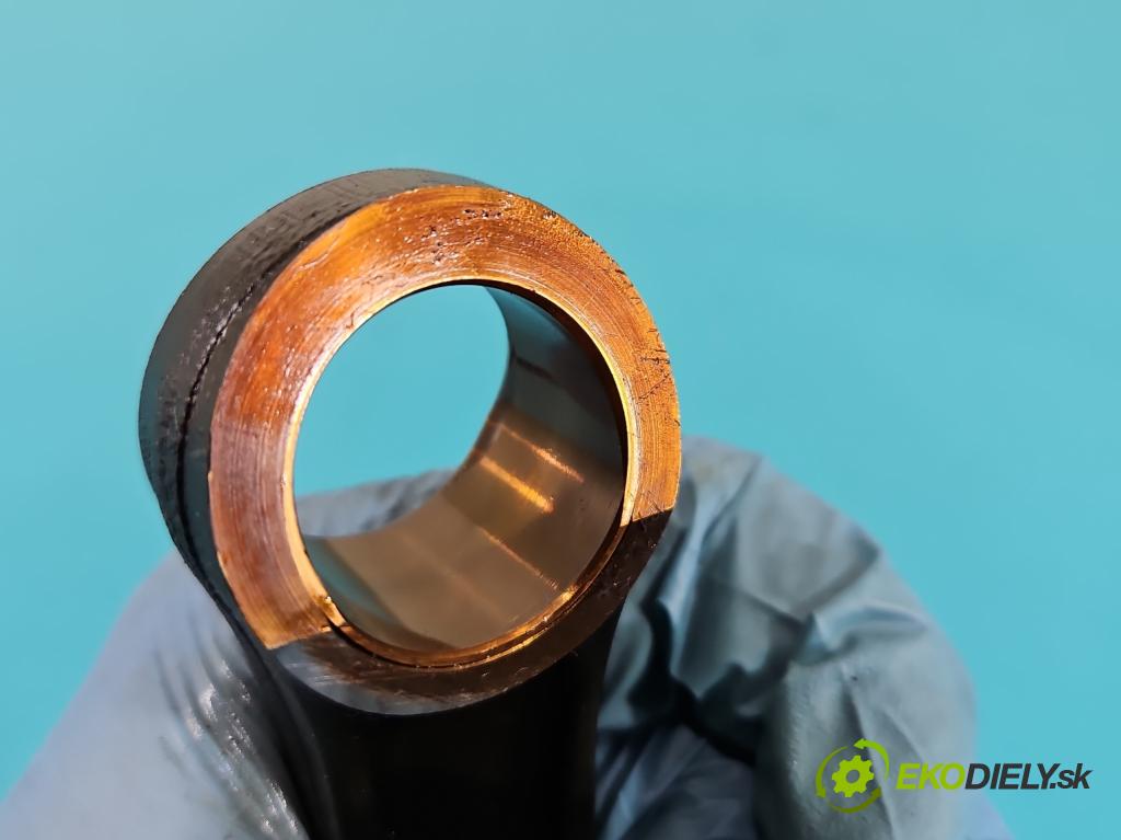 Mercedes CLS II C218 2010-2018 4.7 V8 (278922) 408KM automatic 300 kW 4663 cm3 4- piest  (Piest)