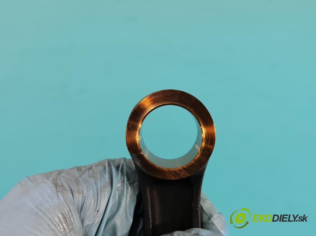 Mercedes CLS II C218 2010-2018 4.7 V8 (278922) 408KM automatic 300 kW 4663 cm3 4- piest (Piest)