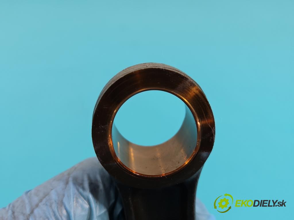 Mercedes CLS II C218 2010-2018 4.7 V8 (278922) 408KM automatic 300 kW 4663 cm3 4- piest (Piest)