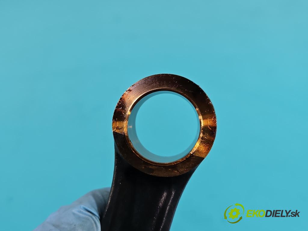 Mercedes CLS II C218 2010-2018 4.7 V8 (278922) 408KM automatic 300 kW 4663 cm3 4- piest  (Piest)