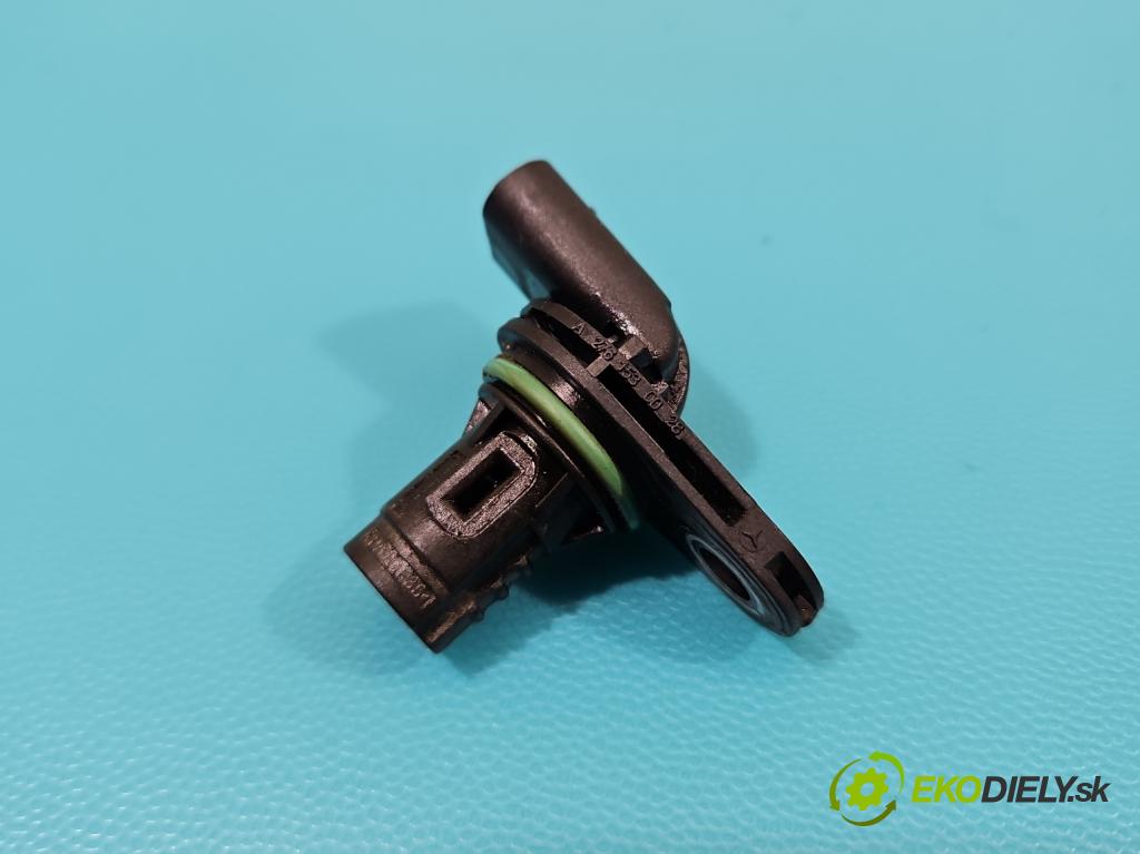 Mercedes CLS II C218 2010-2018 4.7 V8 (278922) 408KM automatic 300 kW 4663 cm3 4- snímač pozice: hřídele vačkový A2761530028 (Snímače polohy kliky, vačky)