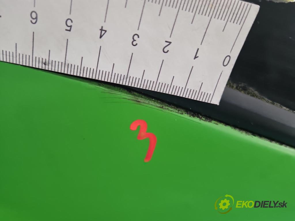 Ford Maverick 2.7 TD 101 hp manual 74 kW 2664 cm3 5- zadní kufrové dveře  (Zadní kapoty)