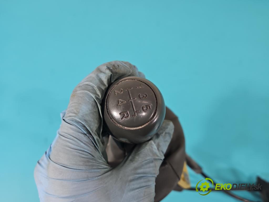 Fiat Panda II 2003-2012 1,3.0 jtd 69KM manual 51 kW 1248 cm3 5- Páka: Změny: stupeň,rýchlosť  (Rýchlostné páky / kulisy)