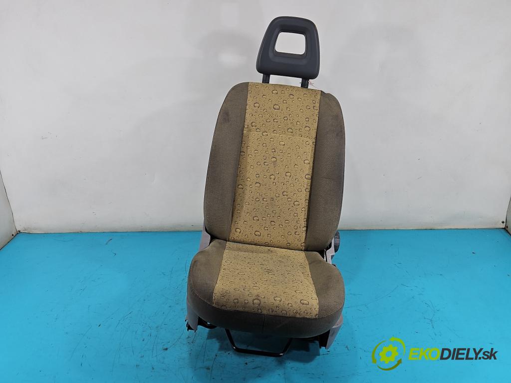 Fiat Panda II 2003-2012 1,3.0 jtd 69KM manual 51 kW 1248 cm3 5- Sedačka ľavý  (Sedačky, sedadlá)