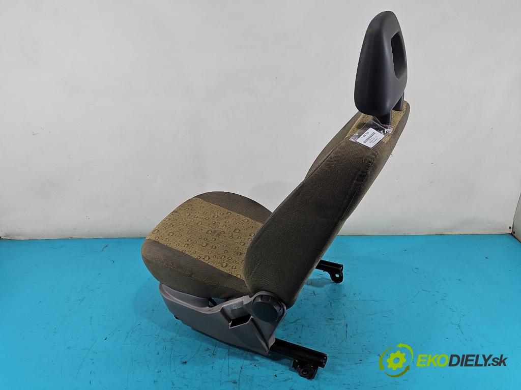 Fiat Panda II 2003-2012 1,3.0 jtd 69KM manual 51 kW 1248 cm3 5- Sedačka ľavý (Sedačky, sedadlá)