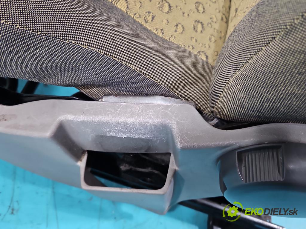 Fiat Panda II 2003-2012 1,3.0 jtd 69KM manual 51 kW 1248 cm3 5- Sedačka ľavý (Sedačky, sedadlá)