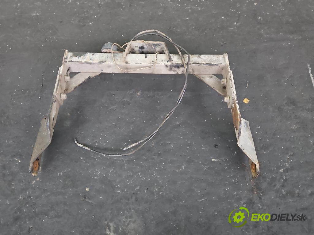 Ford Transit 2006-2013 2.2 tdci 110 hp manual 81 kW 2198 cm3 5- oko tažné (Tažná zařízení)