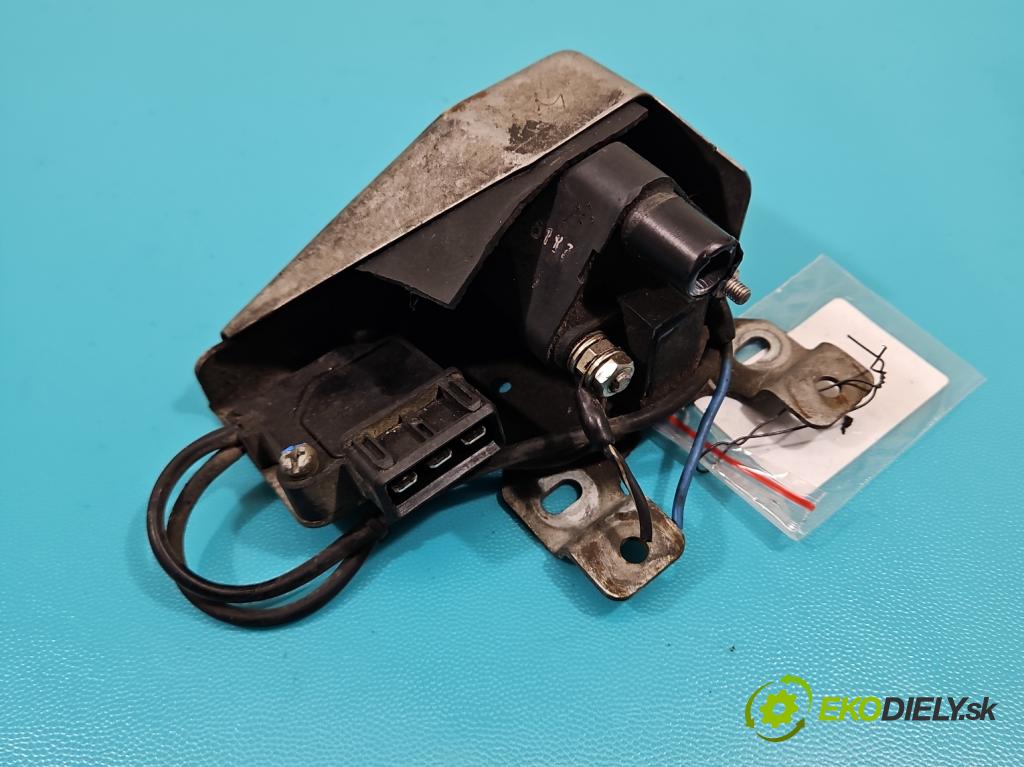 Audi A4 B5 1994-2001 1.6 101 HP manual 74 kW 1595 cm3 4- cievka zapaľovacia  (Zapaľovacie cievky, moduly)