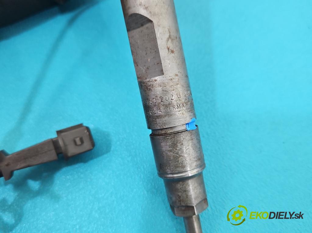 Seat Toledo II 1998-2004 1.9 tdi 110 HP manual 81 kW 1896 cm3 4- vstrek 028130202Q (Vstrekovač paliva)