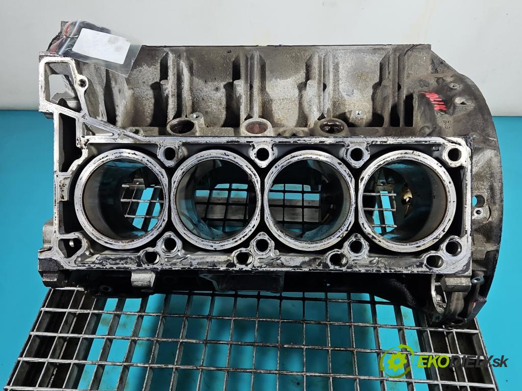 Mercedes CLS II C218 2010-2018 4.7 V8 408KM automatic 300 kW 4663 cm3 4- Blok motora  (Blok motora)