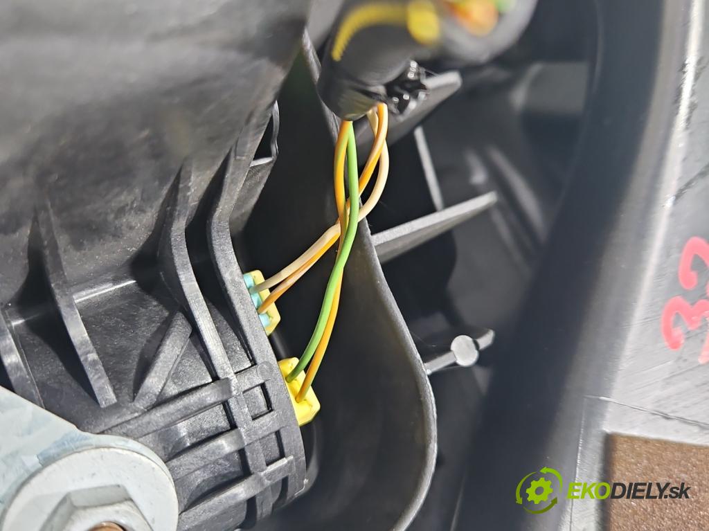 Opel Corsa D 2006-2014 1,3.0 cdti 90 HP manual 66 kW 1248 cm3 5- kokpit,pristrojová doska rozdeľovacia