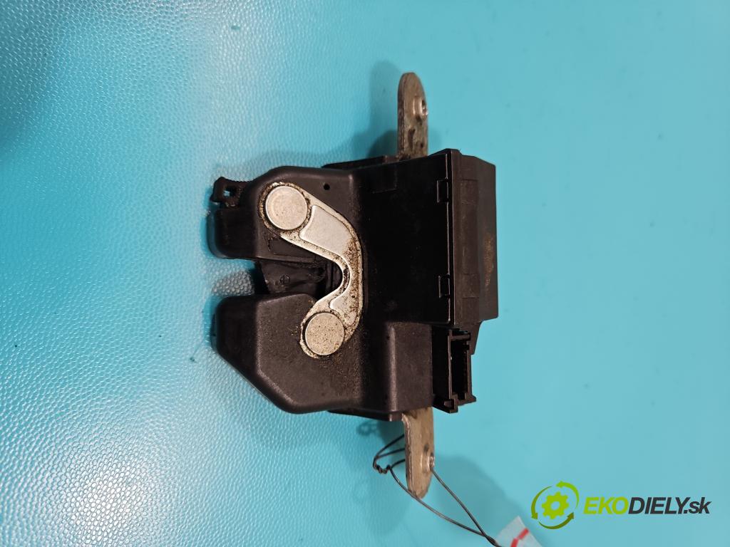 Opel Corsa D 2006-2014 1,3.0 cdti 90 hp manual 66 kW 1248 cm3 5- zámek kufrových dveří zadní