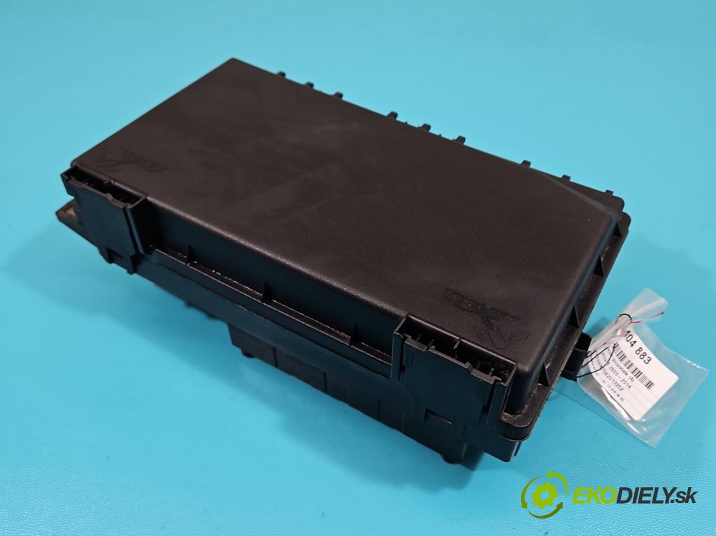 Opel Zafira B 2005-2014 1.8 16V 140 hp manual 103 kW 1796 cm3 5- skříňka pojistková 13206746 (Pojistkové skříňky)