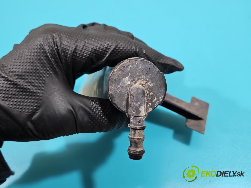 Opel Zafira B 2005-2014 1.8 16V 140 HP manual 103 kW 1796 cm3 5- ostrekovač reflektor: ľavý  (Motorčeky, čerpadlá ostrekovačov)