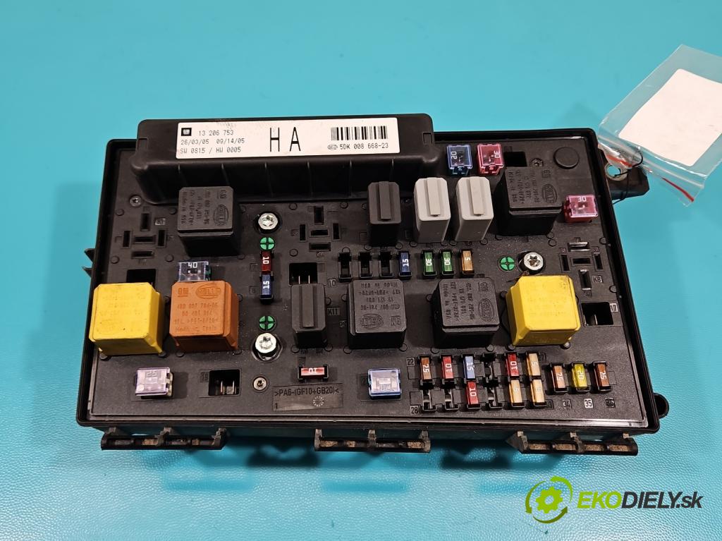 Opel Astra III 2004-2014 1.6 16V 105 hp manual 77 kW 1598 cm3 5- skříňka pojistková 13206753HA (Pojistkové skříňky)