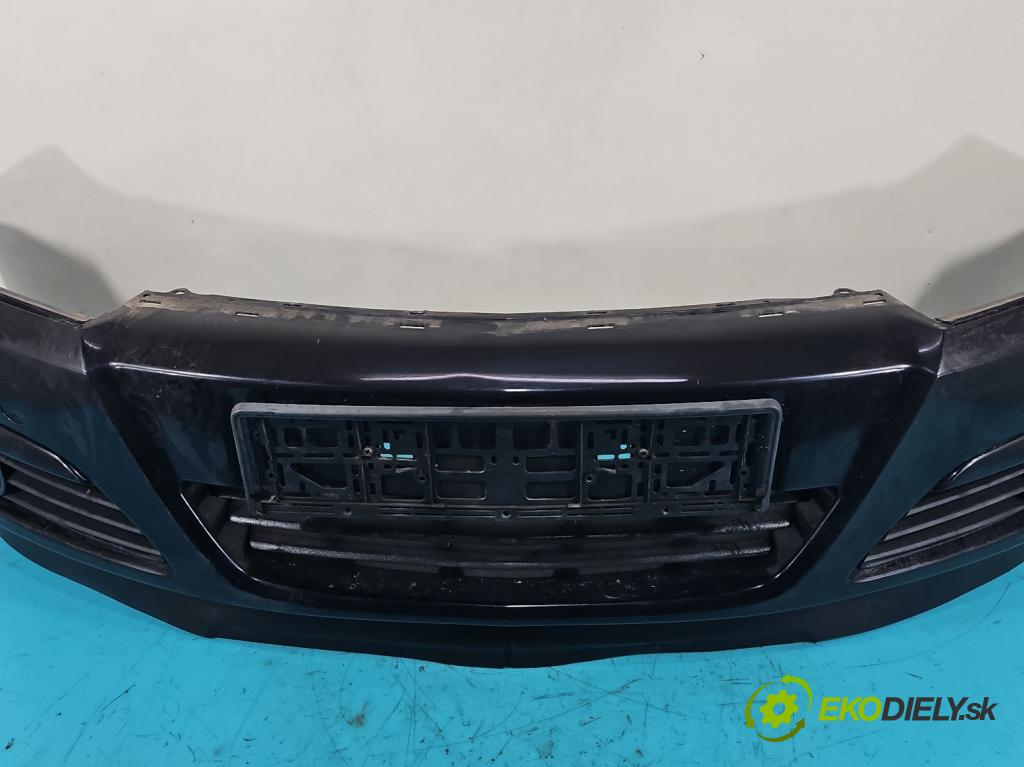 Opel Astra III 2004-2014 1.6 16V 105 hp manual 77 kW 1598 cm3 5- nárazník přední  (Ostatné)