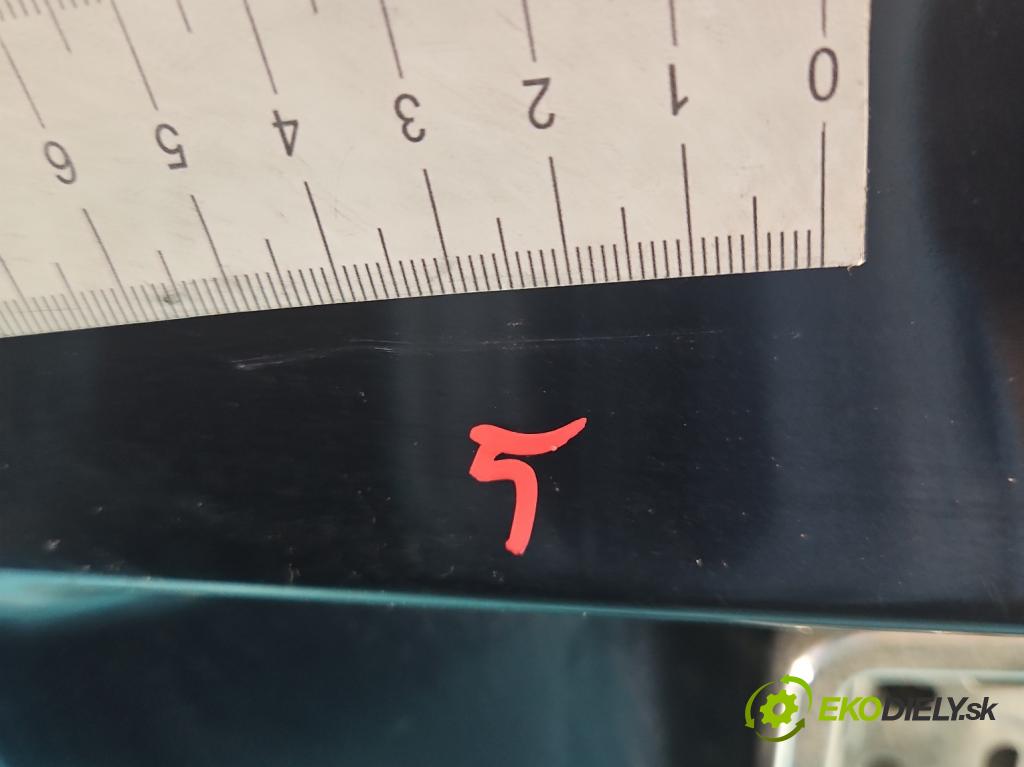 Volvo S60 I 2000-2010 2.4 20V 170 hp manual 125 kW 2435 cm3 4- zadní kufrové dveře  (Zadní kapoty)