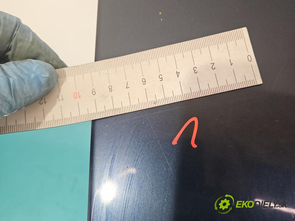 Volvo S60 I 2000-2010 2.4 20V 170 hp manual 125 kW 2435 cm3 4- zadní kufrové dveře  (Zadní kapoty)