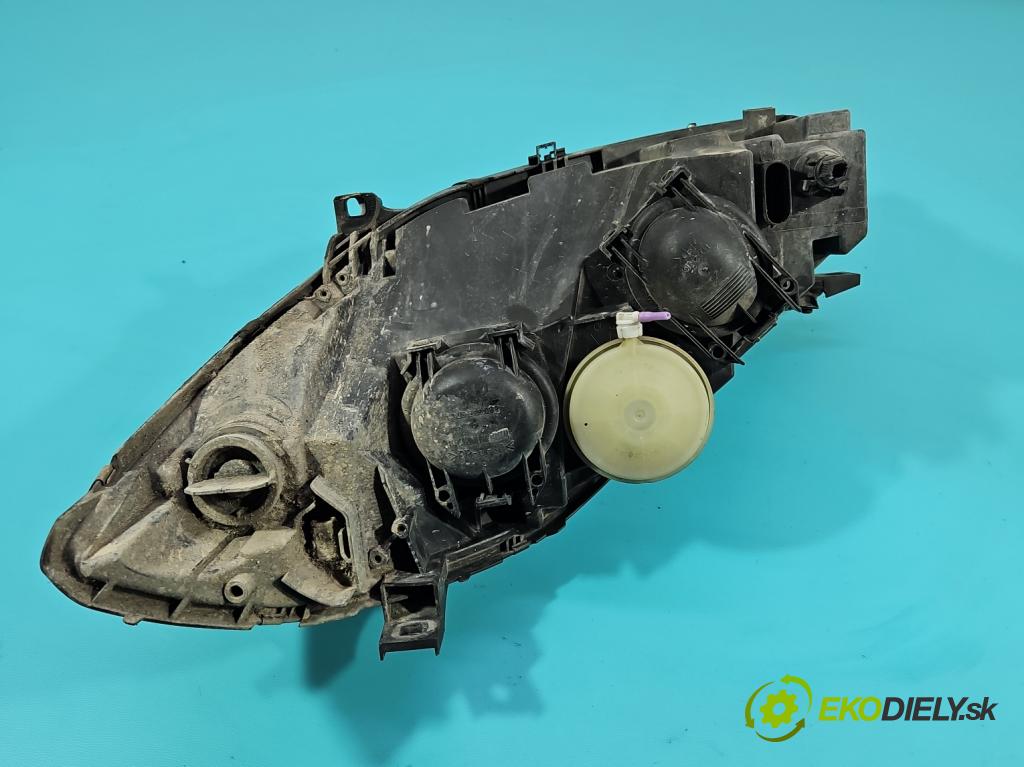 Mercedes A W169 2004-2012 2.0 cdi 109 HP manual 80 kW 1992 cm3 5- Reflektor: pravý A1698200261 (Pravé)