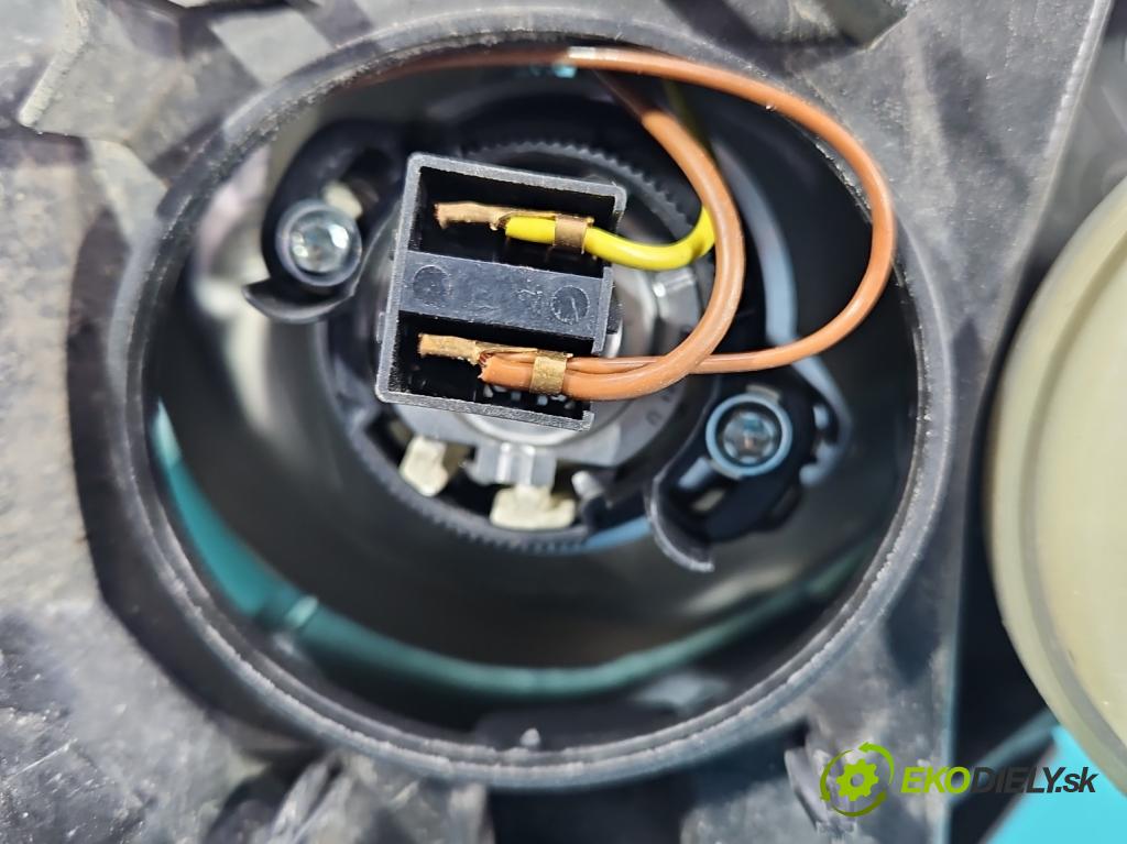 Mercedes A W169 2004-2012 2.0 cdi 109 HP manual 80 kW 1992 cm3 5- Reflektor: pravý A1698200261 (Pravé)