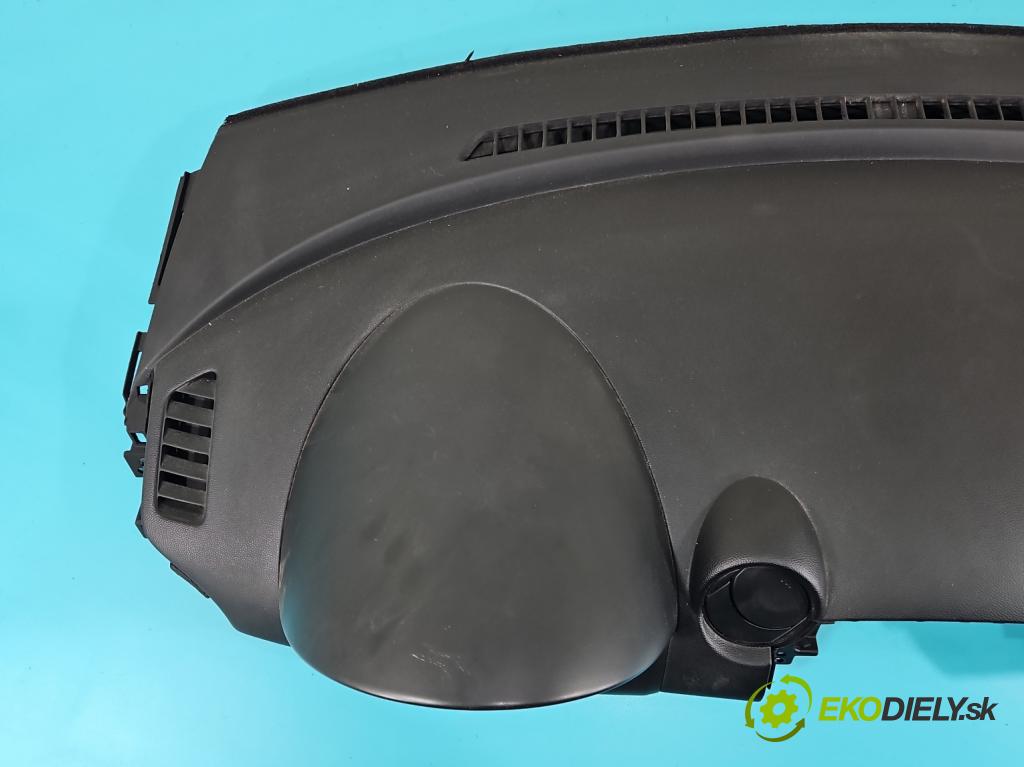 Mazda 2 II 2007-2014 1.4 citd 68 HP manual 50 kW 1399 cm3 5- kokpit,pristrojová doska rozdeľovacia