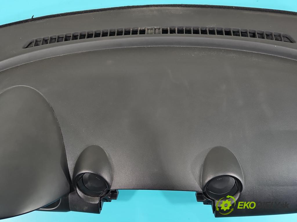 Mazda 2 II 2007-2014 1.4 citd 68 HP manual 50 kW 1399 cm3 5- kokpit,pristrojová doska rozdeľovacia