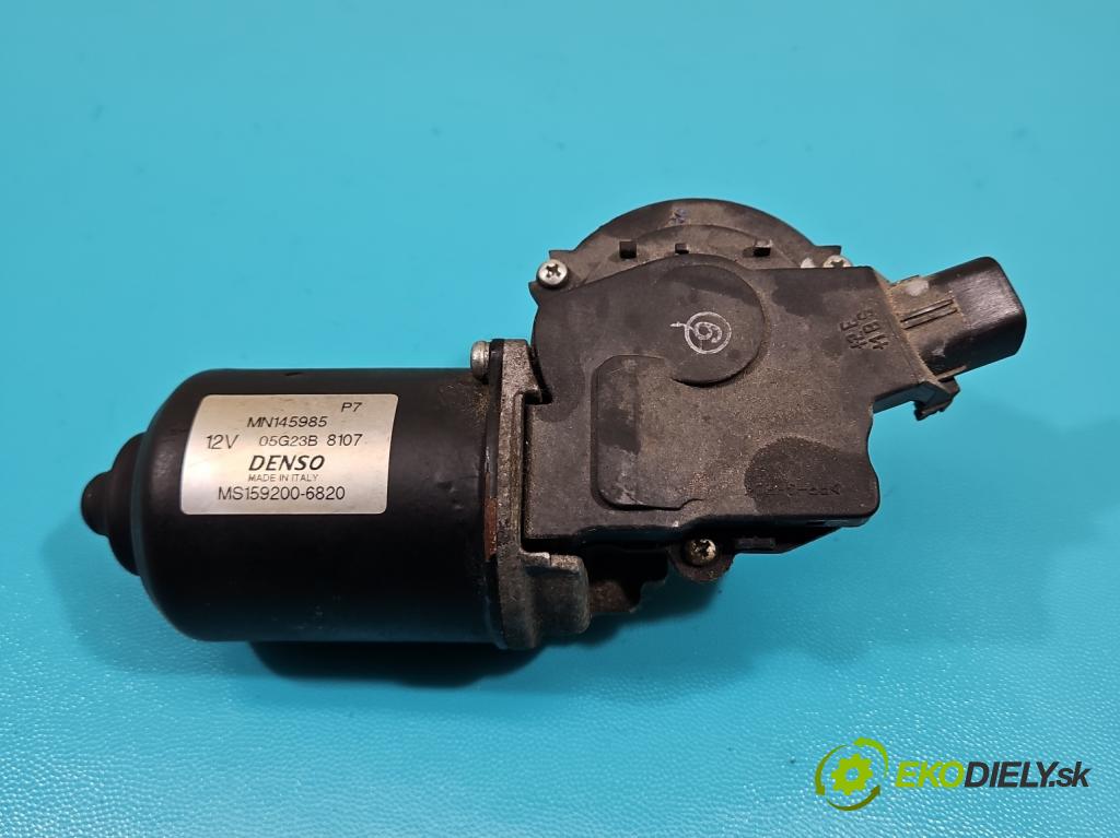 Mitsubishi Colt Z30 VI 2004-2012 1.3 16V 95 hp manual 70 kW 1332 cm3 3- motor stěračů přední 159200-6820