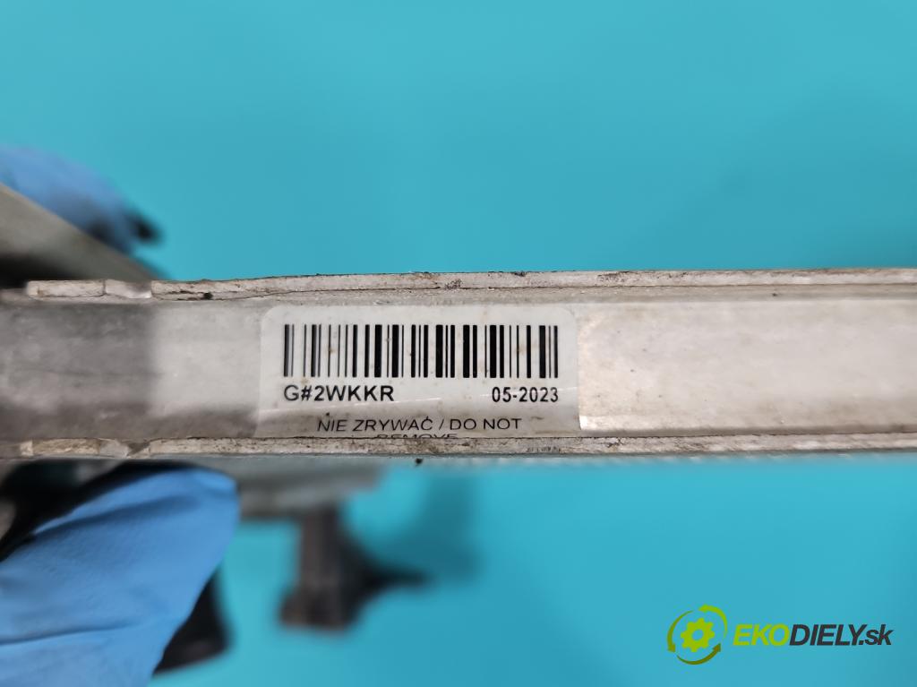 Mitsubishi Colt Z30 VI 2004-2012 1.3 16V 95 hp manual 70 kW 1332 cm3 3- Chladič vody  (Chladiče vody)