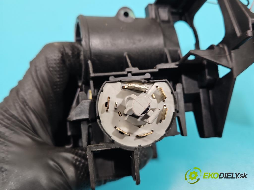 Opel Zafira A 1999-2005 2.0 dti 101 HP manual 74 kW 1995 cm3 5- Spínačka  (Spínacie skrinky a kľúče)