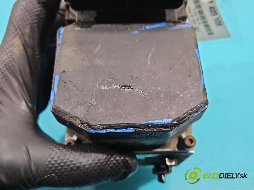 Vw Passat B5 1995-2005 1.9 tdi 116 HP manual 85 kW 1896 cm3 5- čerpadlo abs 0273004358 (Pumpy ABS)