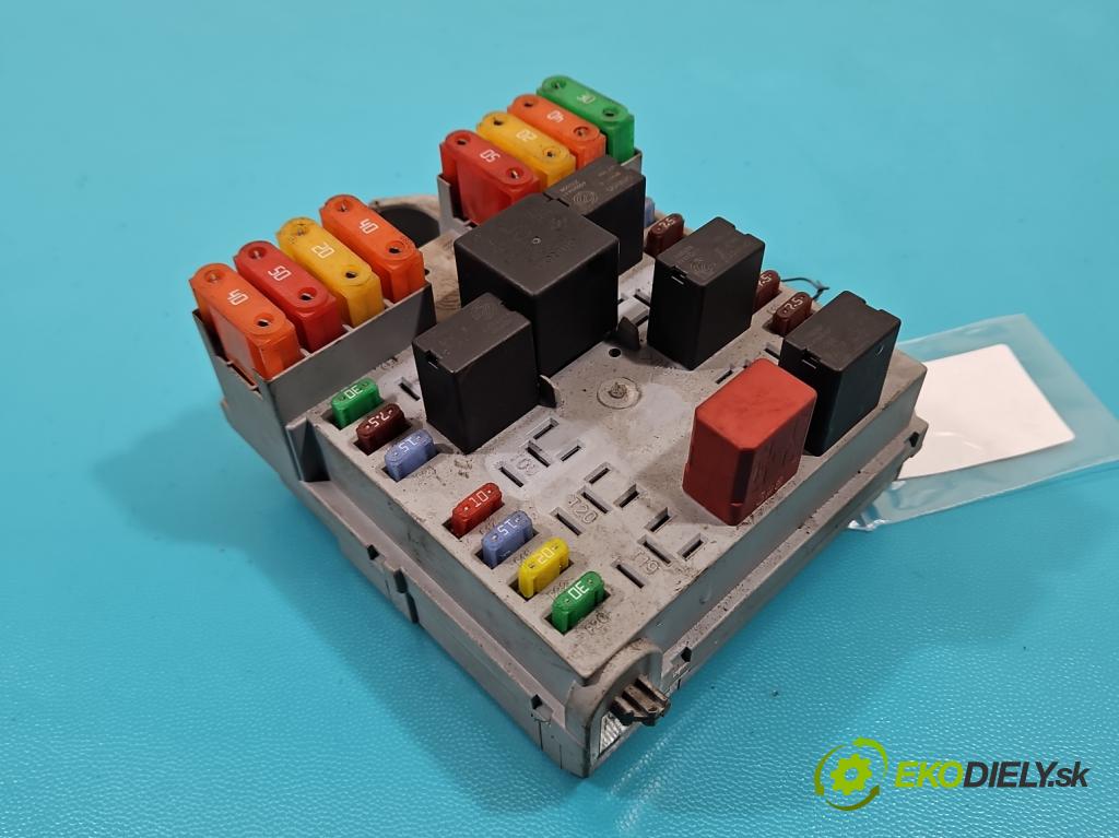 Peugeot Boxer II 2006-2018 2.2 hdi 120 hp manual 88 kW 2198 cm3 5- skříňka pojistková 1349948080 (Pojistkové skříňky)