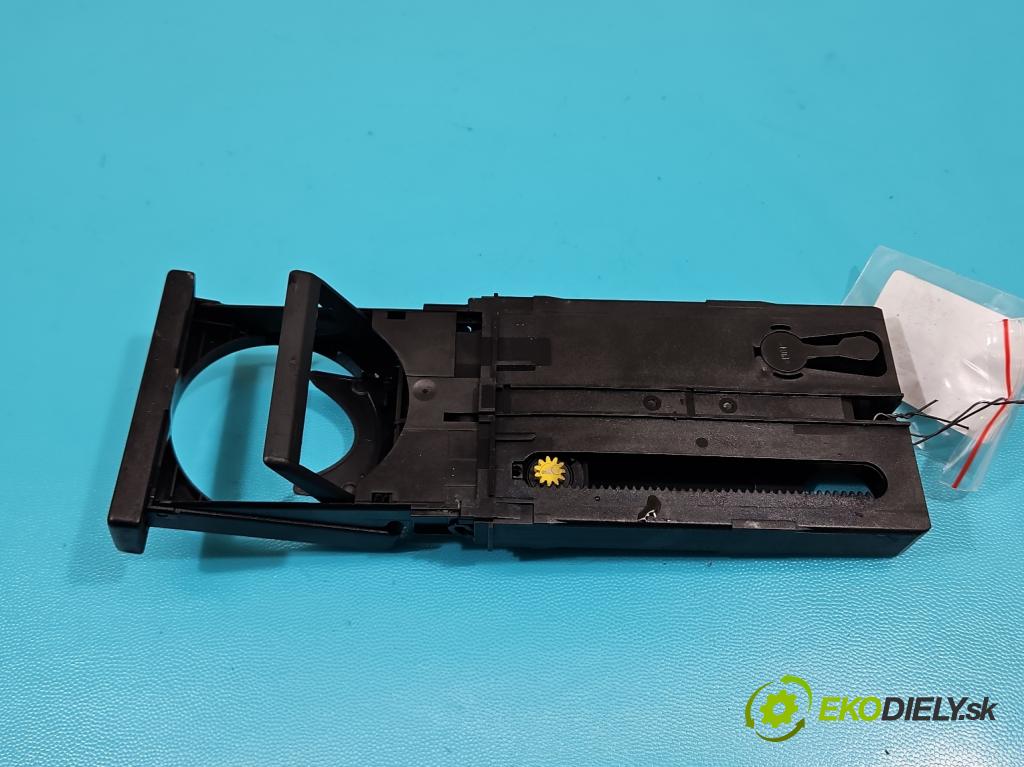 Seat Alhambra I 1996-2010 1.9 tdi 116 HP manual 85 kW 1896 cm3 5- Rukojeť: na nápoje: 7M3862534C (Úchyty, držiaky na nápoje)