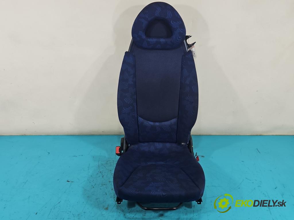 Smart Fortwo 1998-2007 0.6 54 HP automatic 40 kW 599 cm3 3- Sedačka ľavý  (Sedačky, sedadlá)