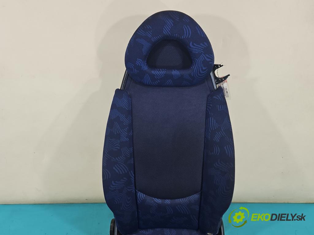 Smart Fortwo 1998-2007 0.6 54 HP automatic 40 kW 599 cm3 3- Sedačka ľavý  (Sedačky, sedadlá)