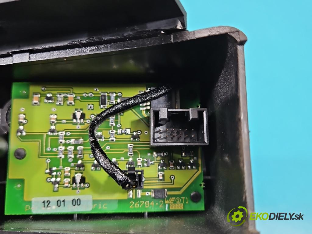 Smart Fortwo 1998-2007 0.6 54 HP automatic 40 kW 599 cm3 3- Spínačka  (Spínacie skrinky a kľúče)