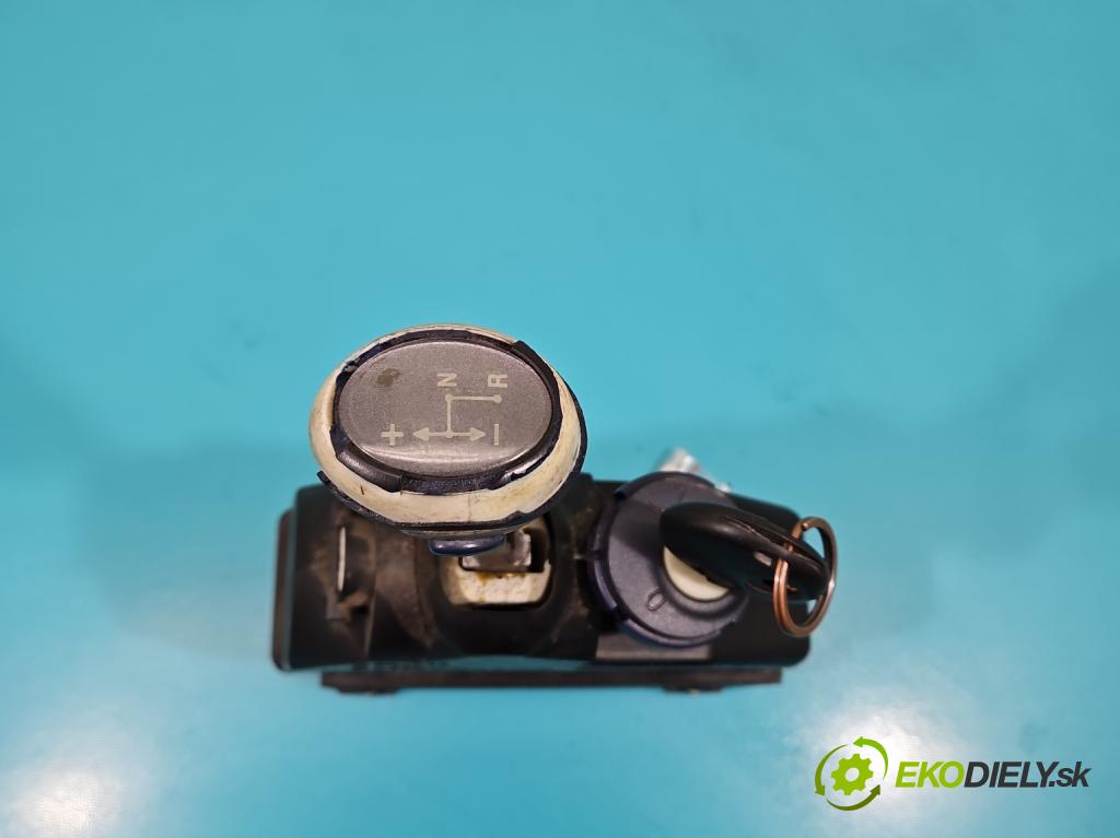 Smart Fortwo 1998-2007 0.6 54 HP automatic 40 kW 599 cm3 3- Spínačka  (Spínacie skrinky a kľúče)