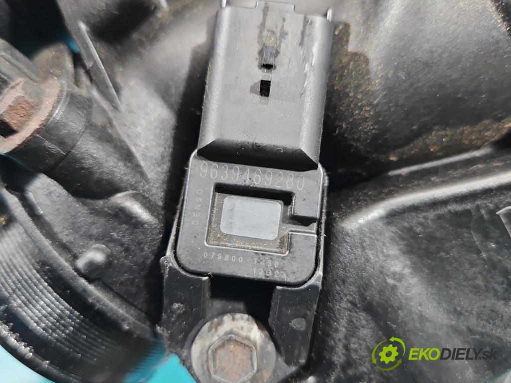 Citroen C4 I 2004-2011 1.6 hdi 109 HP manual 80 kW 1560 cm3 5- klapka 9657485480 (Škrtiace klapky)